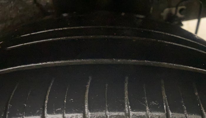 2013 Hyundai Grand i10 ASTA 1.2 KAPPA VTVT, Petrol, Manual, 80,482 km, Left Rear Tyre Tread