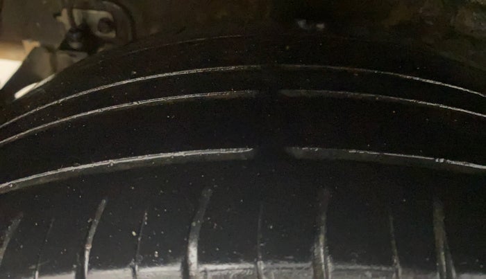 2013 Hyundai Grand i10 ASTA 1.2 KAPPA VTVT, Petrol, Manual, 80,482 km, Right Rear Tyre Tread