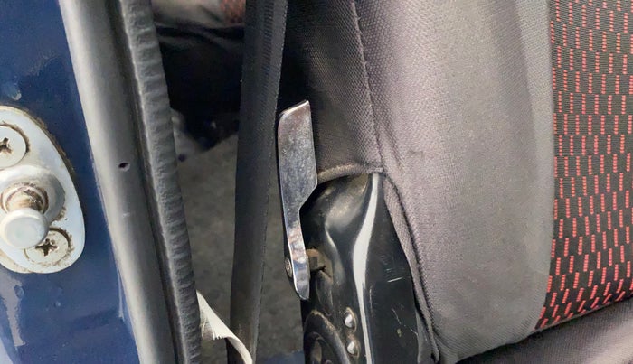 2012 Maruti Omni 5 STR, Petrol, Manual, 56,002 km, Driver Side Adjustment Panel