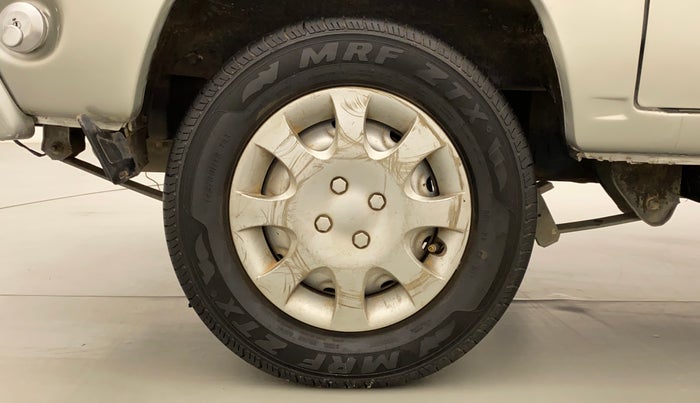 2012 Maruti Omni 5 STR, Petrol, Manual, 56,002 km, Right Rear Wheel