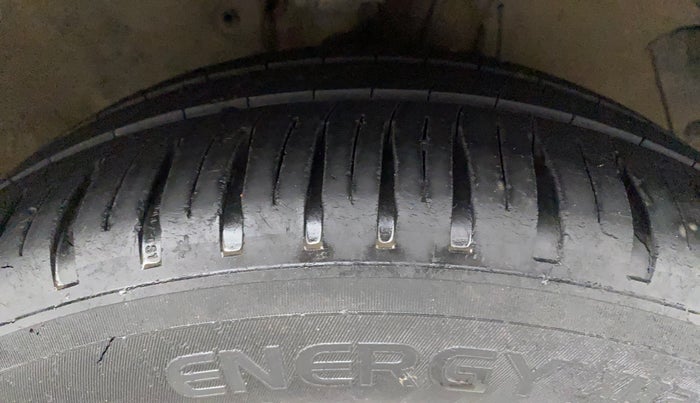 2012 Hyundai i20 SPORTZ 1.2, Petrol, Manual, 1,14,902 km, Right Front Tyre Tread