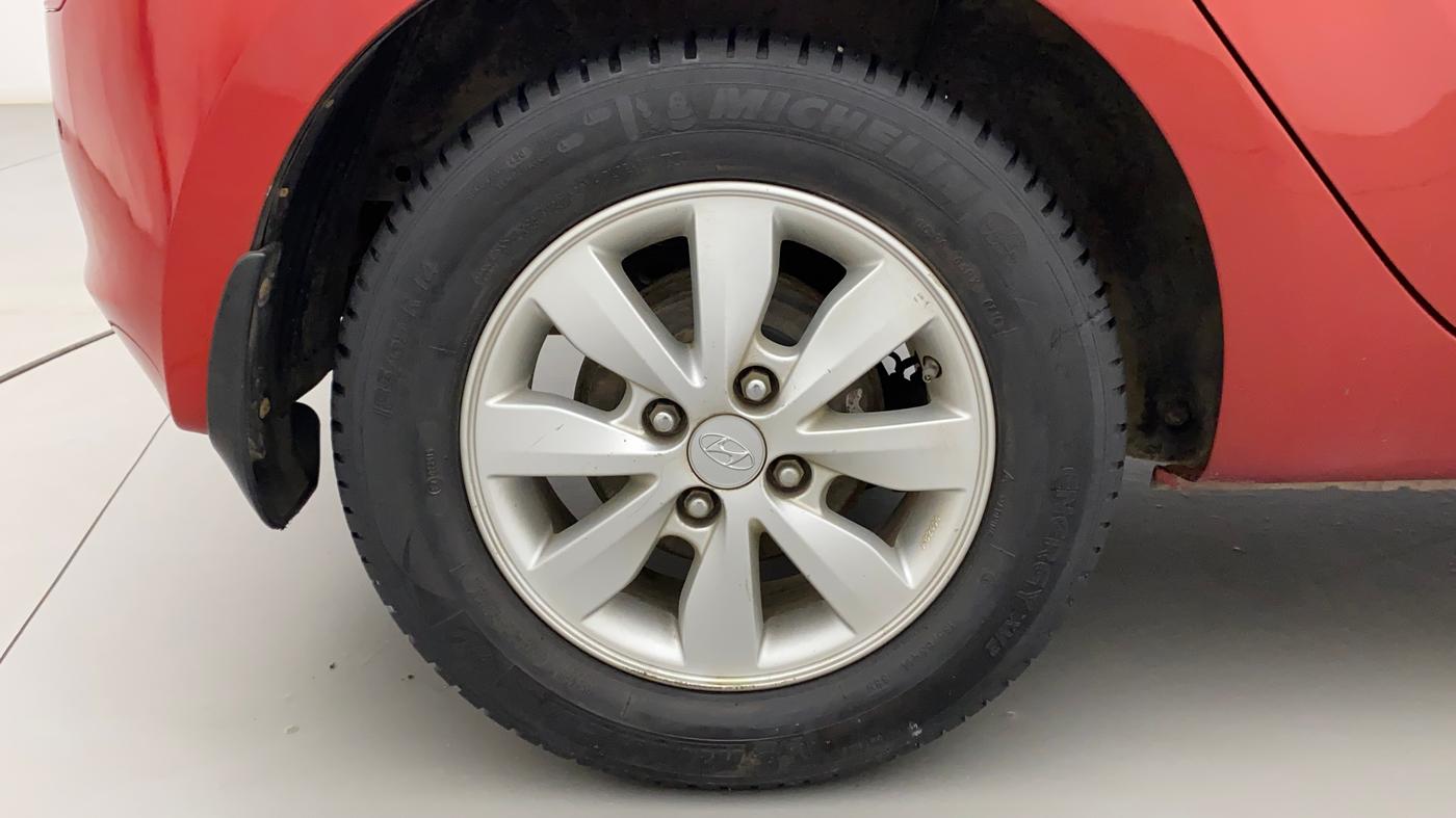 2012 Hyundai i20 SPORTZ 1.2, Petrol, Manual, 1,14,902 km, Right Rear Wheel