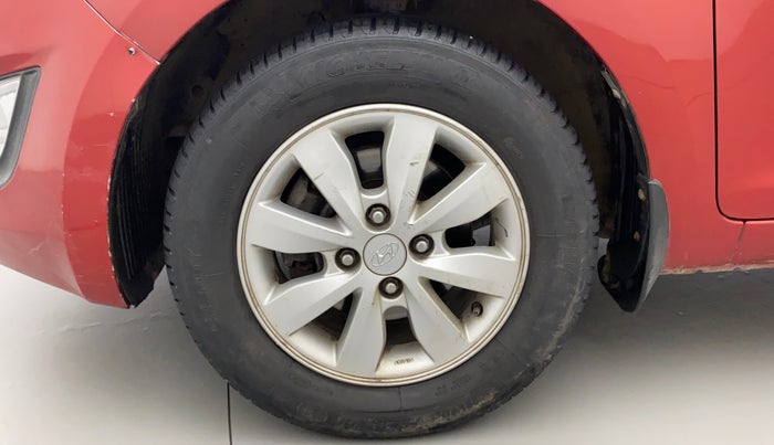 2012 Hyundai i20 SPORTZ 1.2, Petrol, Manual, 1,14,902 km, Left Front Wheel