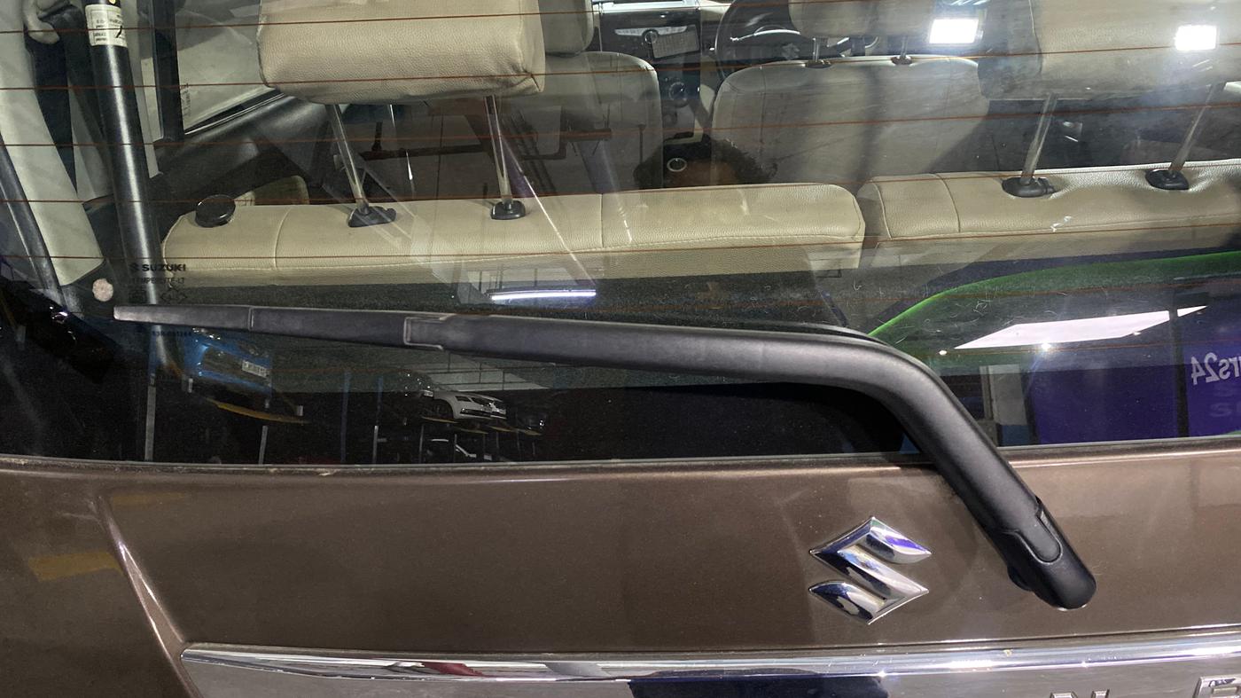 2018 Maruti Wagon R 1.0 VXI, Petrol, Manual, 7,073 km, Rear Wiper