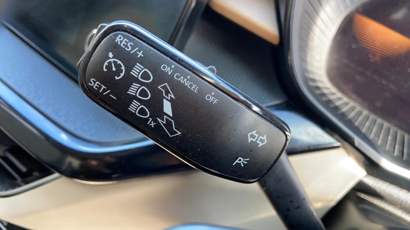 2023 Skoda SLAVIA STYLE 1.0L TSI AT, Petrol, Automatic, 40,673 km, Adaptive Cruise Control