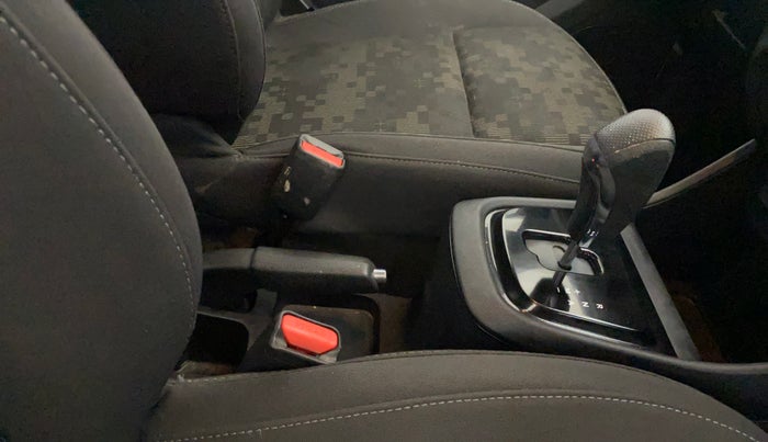 2022 Tata PUNCH ADVENTURE CAMO AMT, Petrol, Automatic, 67,511 km, Gear Lever