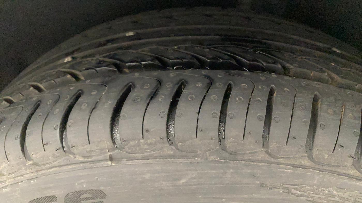 2021 Ford Ecosport TITANIUM 1.5 SPORTS(SUNROOF) PETROL, Petrol, Manual, 42,606 km, Left Rear Tyre Tread