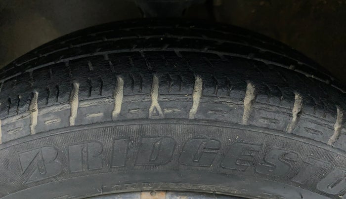 2017 Maruti Alto K10 VXI P, Petrol, Manual, 49,631 km, Left Front Tyre Tread