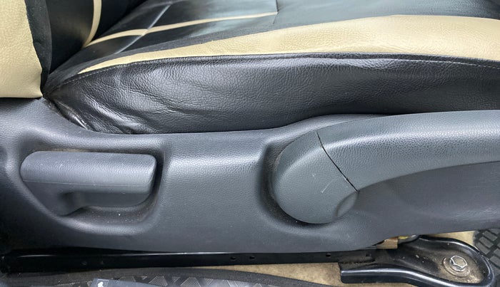 2014 Honda City SV MT PETROL, Petrol, Manual, 92,482 km, Driver Side Adjustment Panel