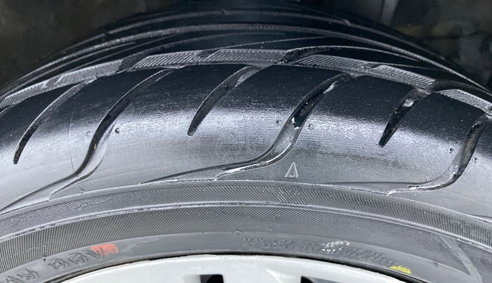 2014 Honda City SV MT PETROL, Petrol, Manual, 92,482 km, Right Front Tyre Tread