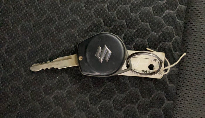 2017 Maruti Vitara Brezza ZDI, Diesel, Manual, 92,036 km, Key Close Up