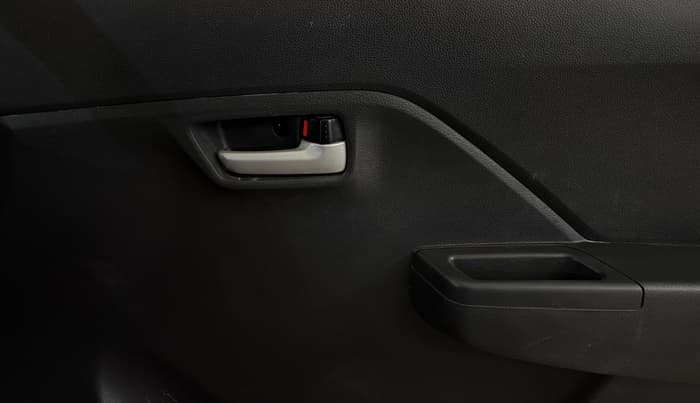 2025 Maruti Alto K10 VXI PLUS, Petrol, Manual, 3,146 km, Driver Side Door Panels Control