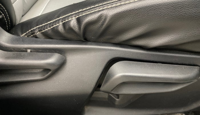 2020 Tata Tiago XZA PLUS PETROL, Petrol, Automatic, 47,114 km, Driver Side Adjustment Panel