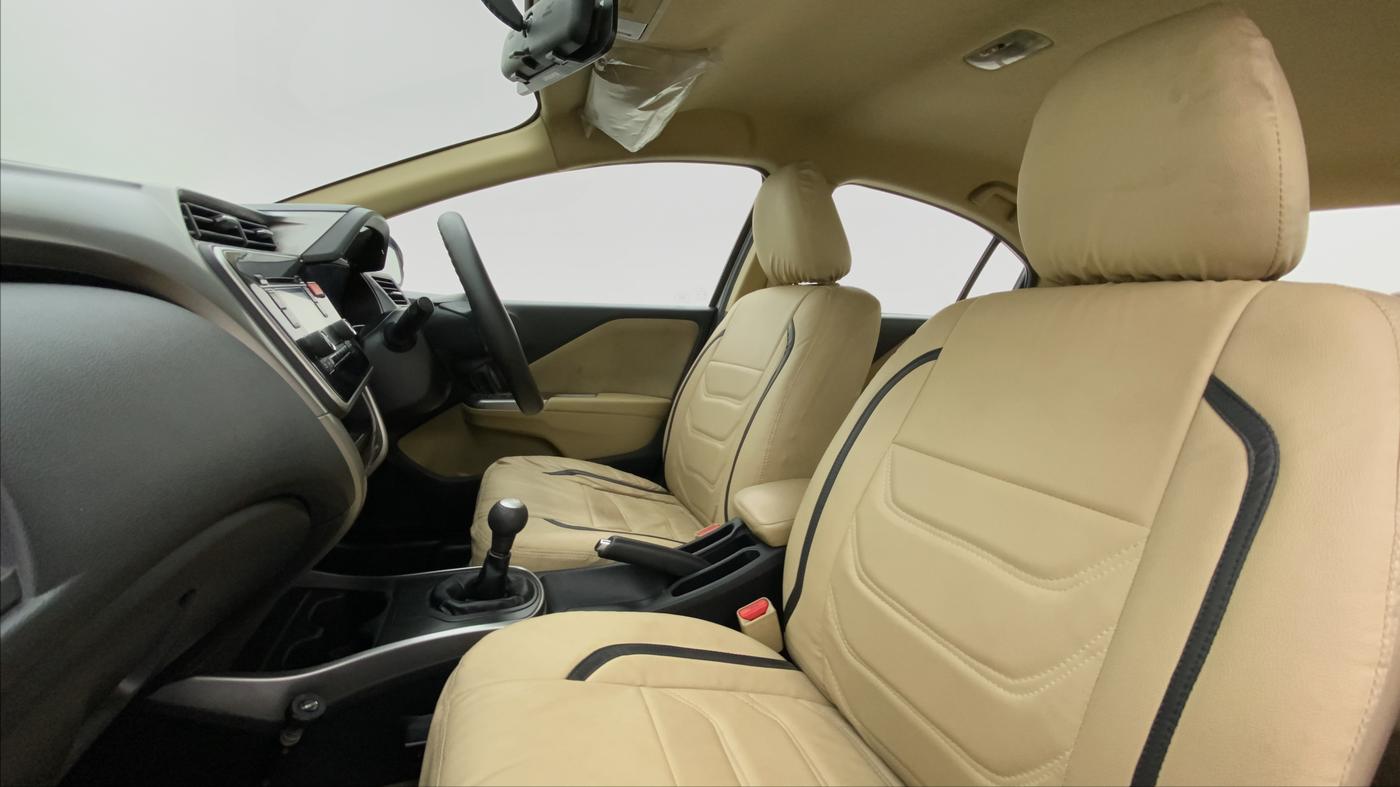 2015 Honda City V MT DIESEL, Diesel, Manual, 1,95,504 km, Right Side Front Door Cabin