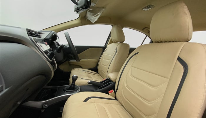 2015 Honda City V MT DIESEL, Diesel, Manual, 1,95,504 km, Right Side Front Door Cabin