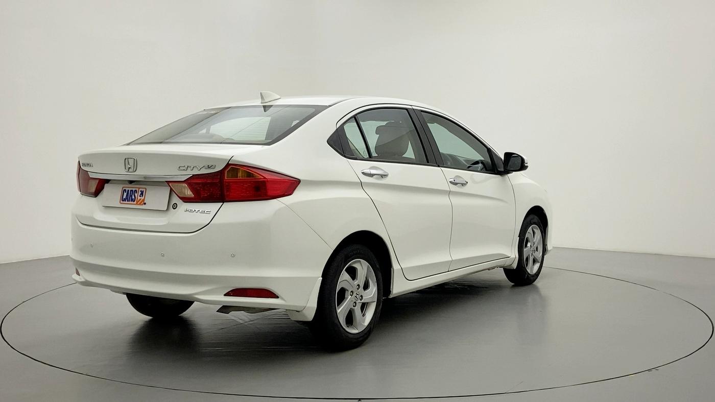 2015 Honda City V MT DIESEL, Diesel, Manual, 1,95,504 km, Right Back Diagonal