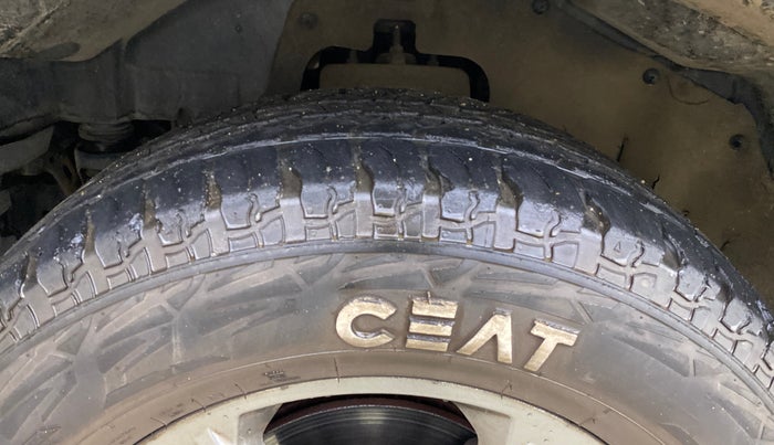 2021 Mahindra Thar LX  P 4WD AT CONVERTIBLE, Petrol, Automatic, 26,908 km, Left Front Tyre Tread