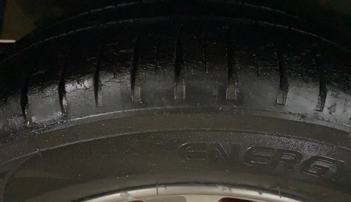 2016 Hyundai Grand i10 ASTA (O) AT 1.2 KAPPA VTVT, Petrol, Automatic, 52,121 km, Right Rear Tyre Tread