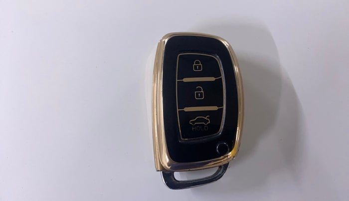 2016 Hyundai Grand i10 ASTA (O) AT 1.2 KAPPA VTVT, Petrol, Automatic, 52,121 km, Key Close Up