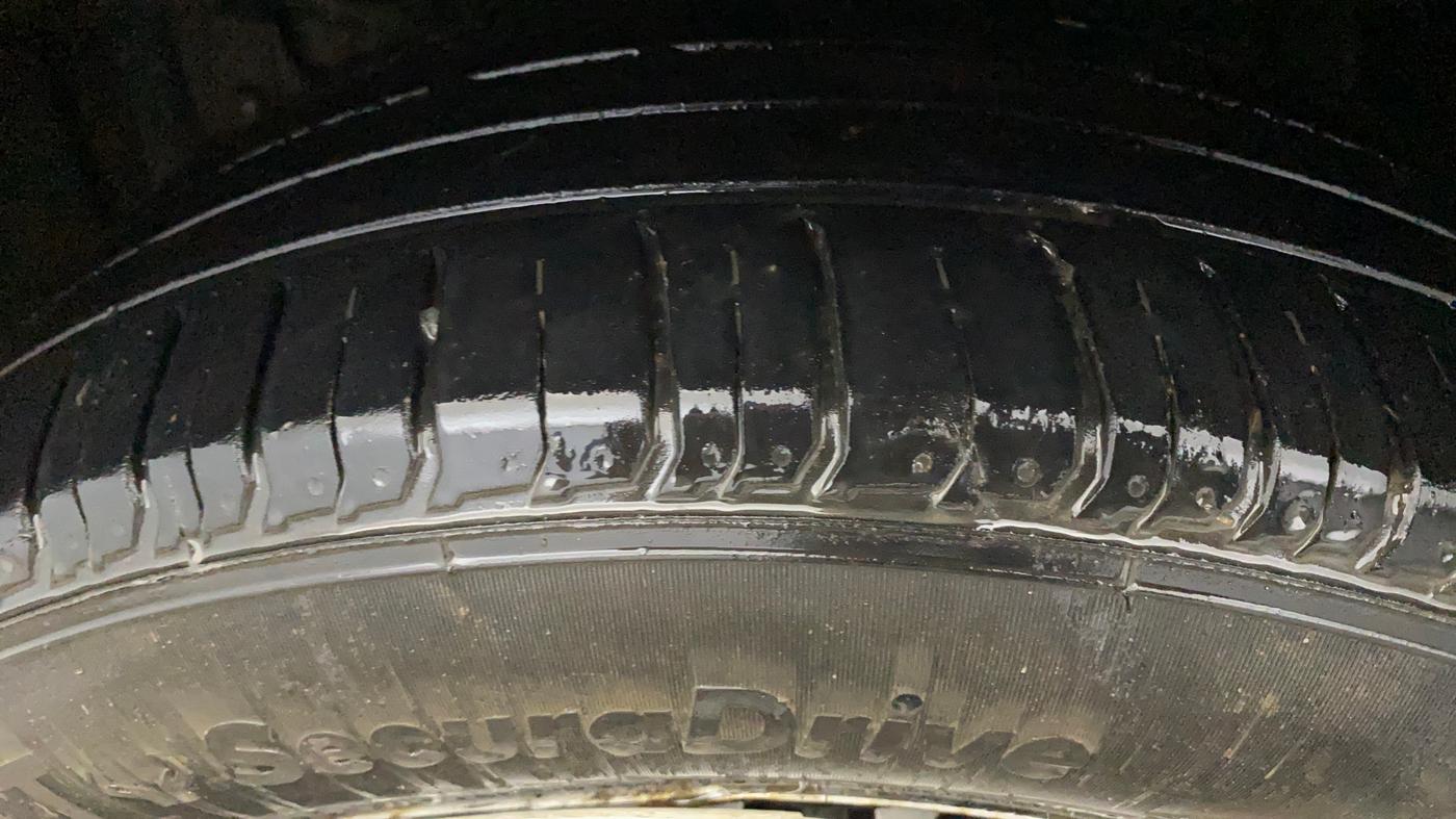 2020 Maruti S Cross SIGMA 1.5, Petrol, Manual, 53,946 km, Left Front Tyre Tread