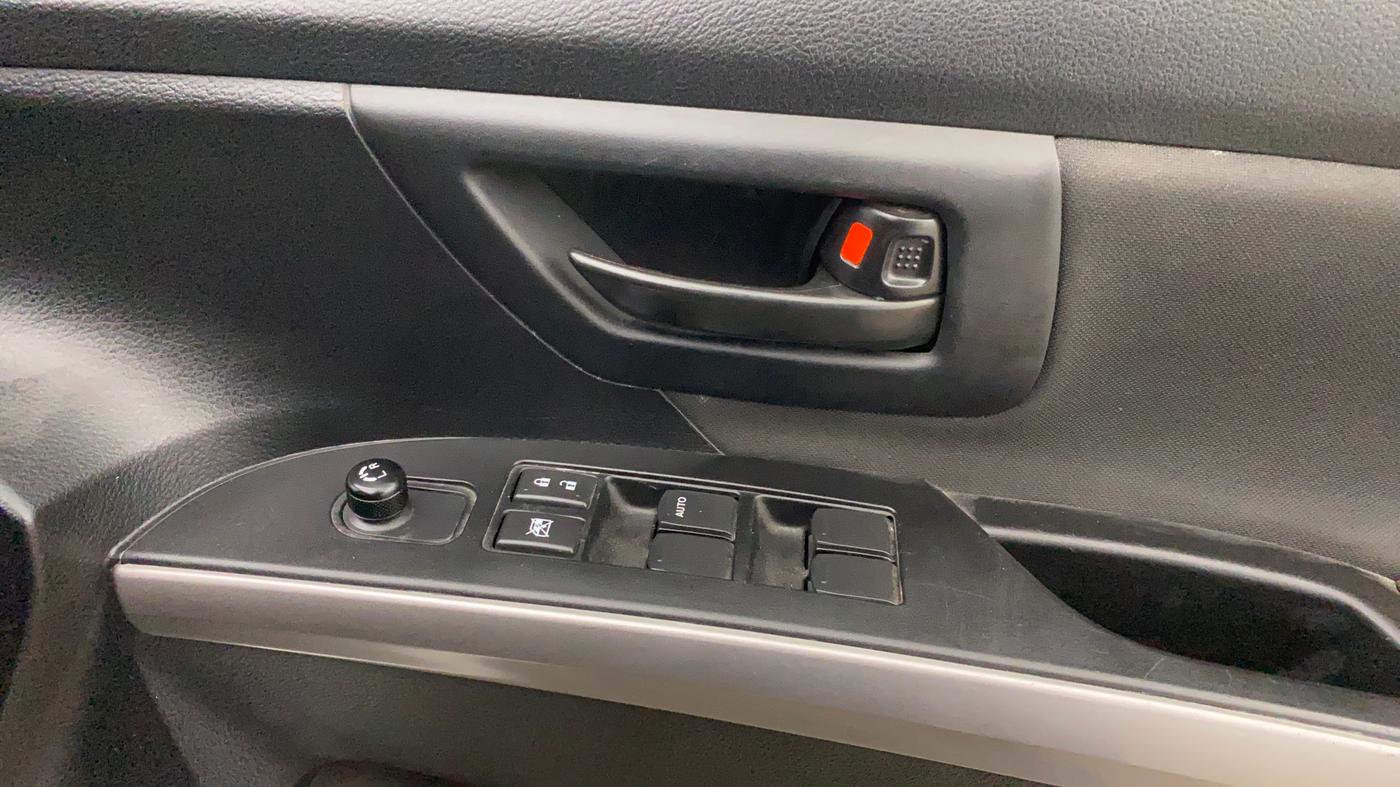 2020 Maruti S Cross SIGMA 1.5, Petrol, Manual, 53,946 km, Driver Side Door Panels Control