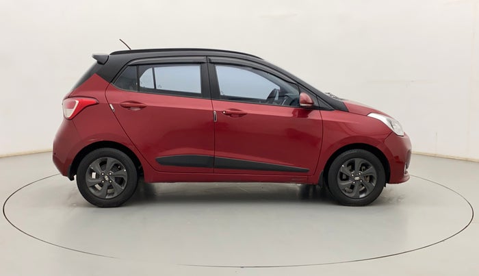 2018 Hyundai Grand i10 SPORTZ 1.2 KAPPA VTVT DUAL TONE, Petrol, Manual, 94,790 km, Right Side View