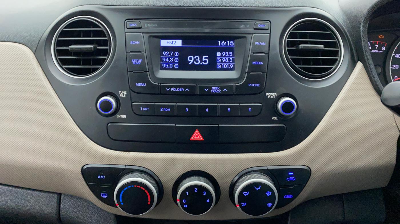 2016 Hyundai Grand i10 SPORTZ 1.2 KAPPA VTVT, Petrol, Manual, 71,464 km, Air Conditioner