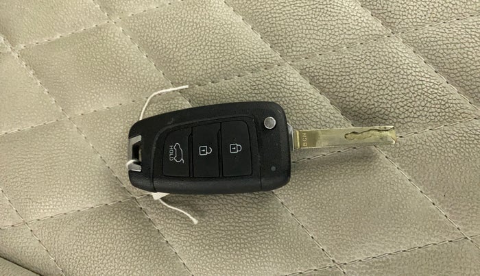 2025 Hyundai NEW I20 SPORTZ 1.2 MT, Petrol, Manual, 21,264 km, Key Close Up