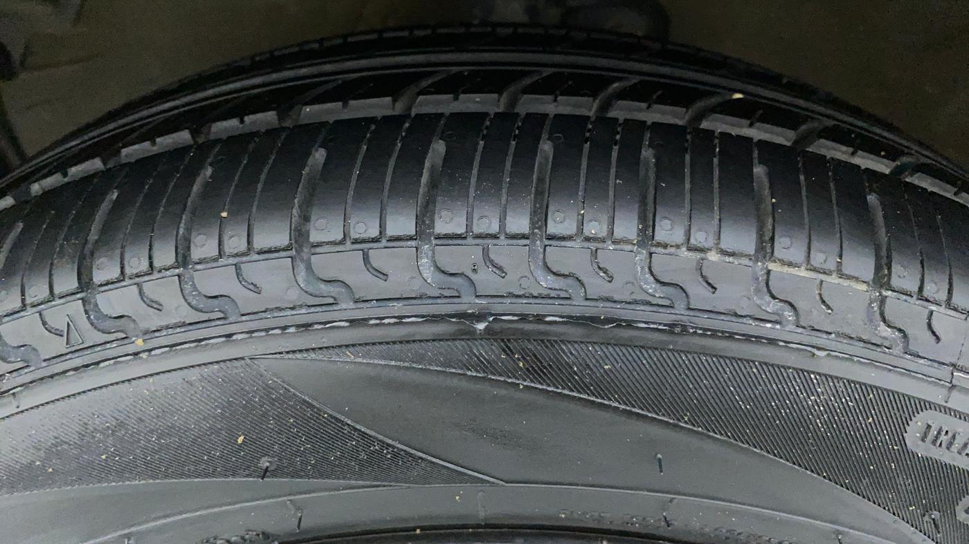 2016 Maruti Celerio ZXI AMT, Petrol, Automatic, 47,672 km, Left Front Tyre Tread