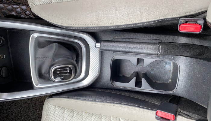 2021 KIA SONET HTX PLUS 1.0 IMT, Petrol, Manual, 70,037 km, Gear Lever