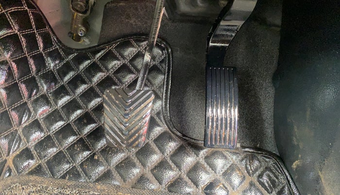 2021 KIA SONET HTX PLUS 1.0 IMT, Petrol, Manual, 70,037 km, Pedals