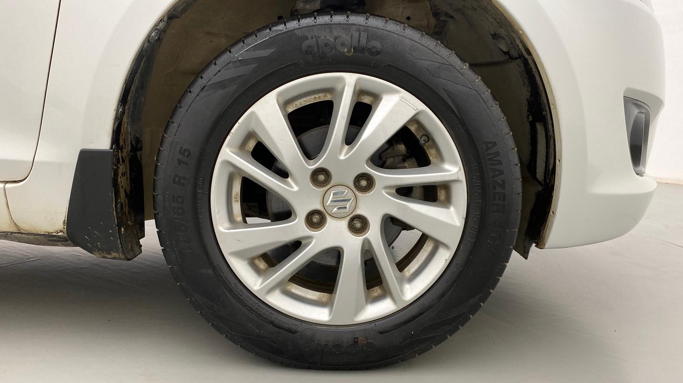 2014 Maruti Swift ZDI, Diesel, Manual, 71,072 km, Right Front Wheel