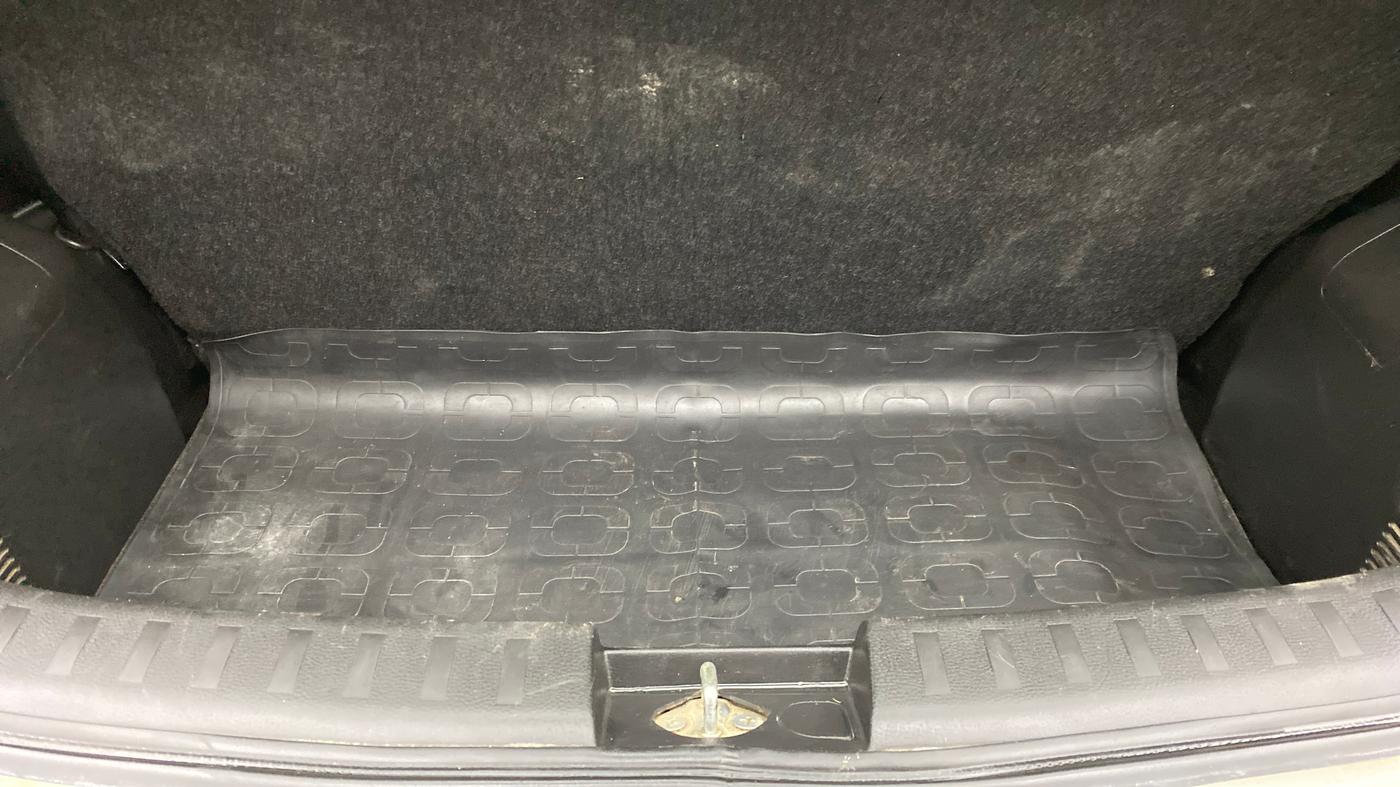 2014 Maruti Swift ZDI, Diesel, Manual, 71,072 km, Boot Inside