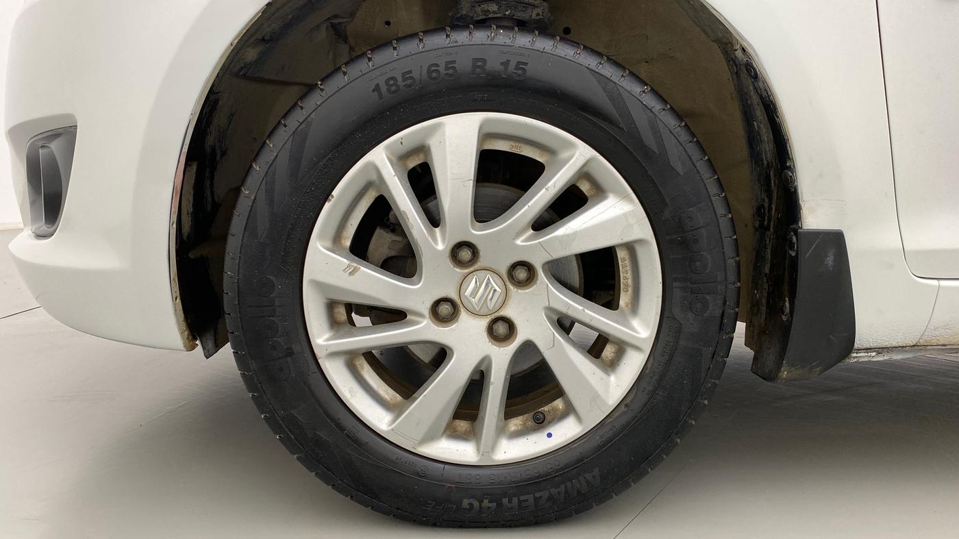 2014 Maruti Swift ZDI, Diesel, Manual, 71,072 km, Left Front Wheel