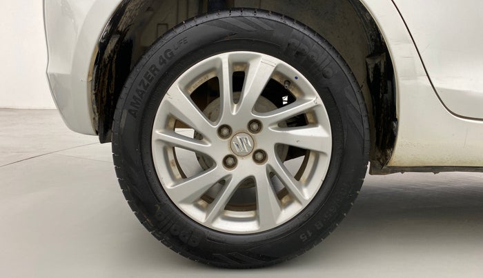 2014 Maruti Swift ZDI, Diesel, Manual, 71,072 km, Right Rear Wheel