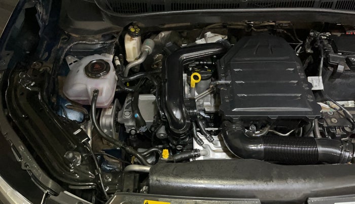 2025 Skoda KUSHAQ  Signature 1.0L TSI MT , Petrol, Manual, 7,939 km, Engine View - Right