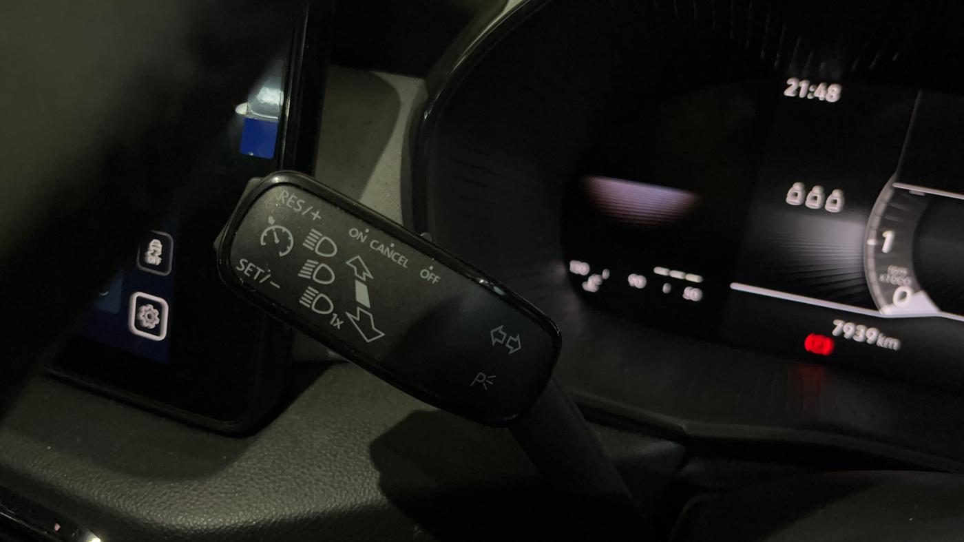 2025 Skoda Kylaq Signature Plus, Petrol, Manual, 7,939 km, Adaptive Cruise Control