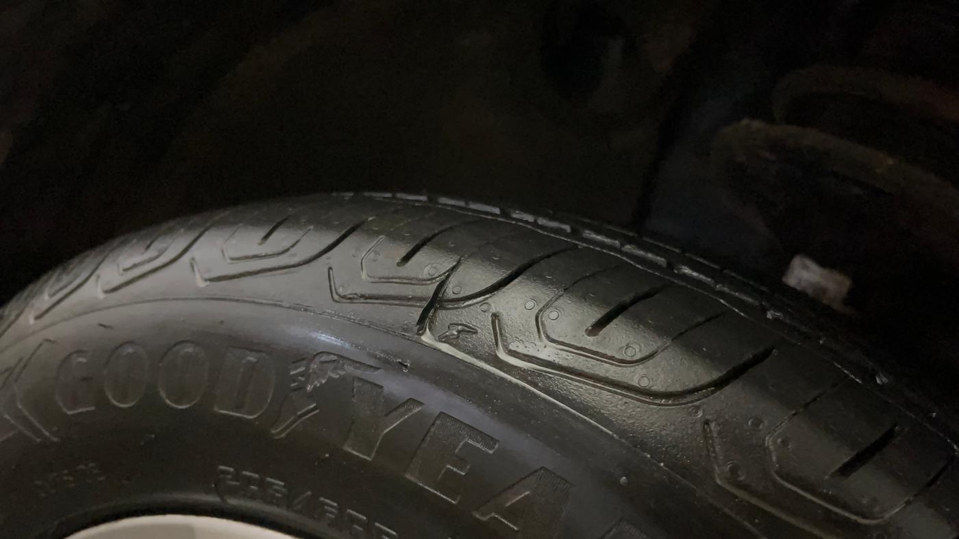 2025 Skoda Kylaq Signature Plus, Petrol, Manual, 7,939 km, Left Front Tyre Tread