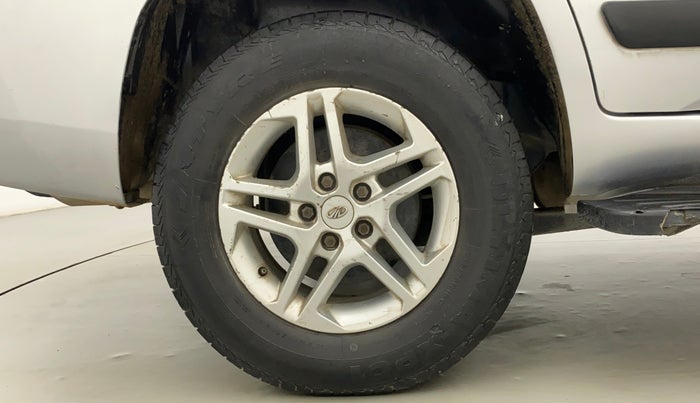 2018 Mahindra TUV 300 PLUS P8, Diesel, Manual, 94,276 km, Right Rear Wheel