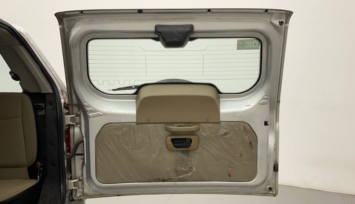 2018 Mahindra TUV 300 PLUS P8, Diesel, Manual, 94,276 km, Boot Door Open