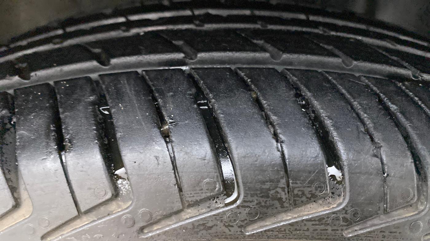 2021 Maruti New Wagon-R 1.0 Lxi (o) cng, CNG, Manual, 21,559 km, Right Front Tyre Tread