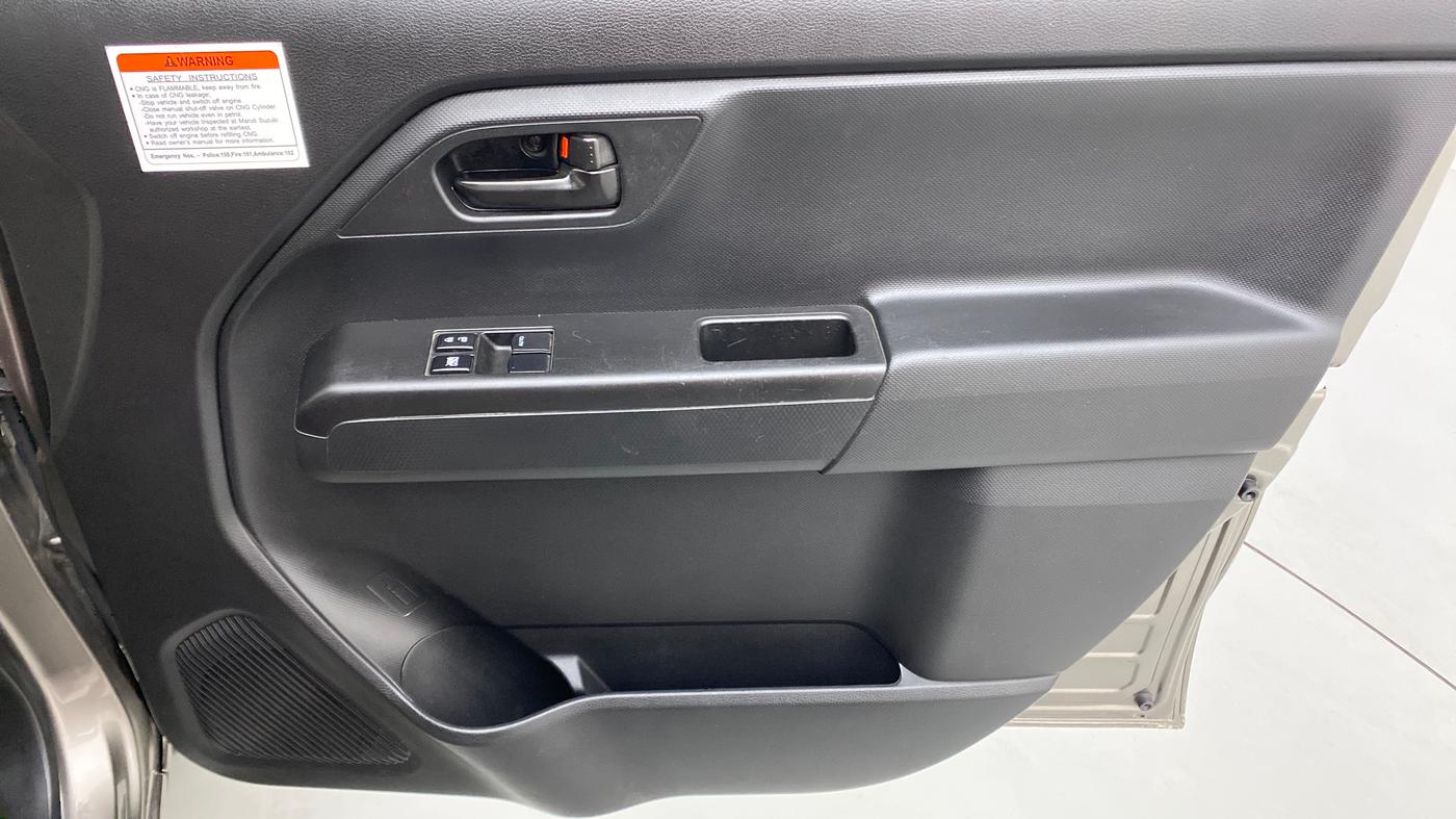 2021 Maruti New Wagon-R 1.0 Lxi (o) cng, CNG, Manual, 21,559 km, Driver Side Door Panels Control
