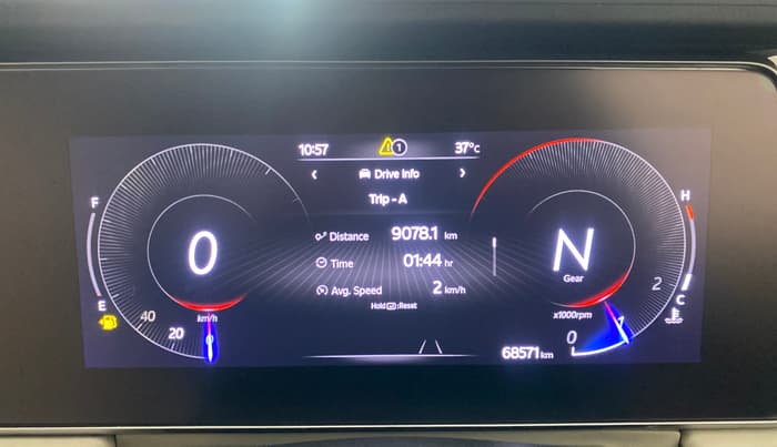 2022 Mahindra XUV700 AX 7 D MT 7 STR, Diesel, Manual, 68,571 km, Odometer Image