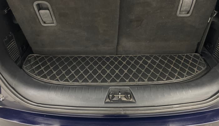 2022 Mahindra XUV700 AX 7 D MT 7 STR, Diesel, Manual, 68,571 km, Boot Inside
