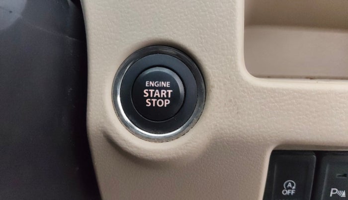 2016 Maruti Ciaz ZDI SHVS, Diesel, Manual, 72,307 km, Keyless Start/ Stop Button