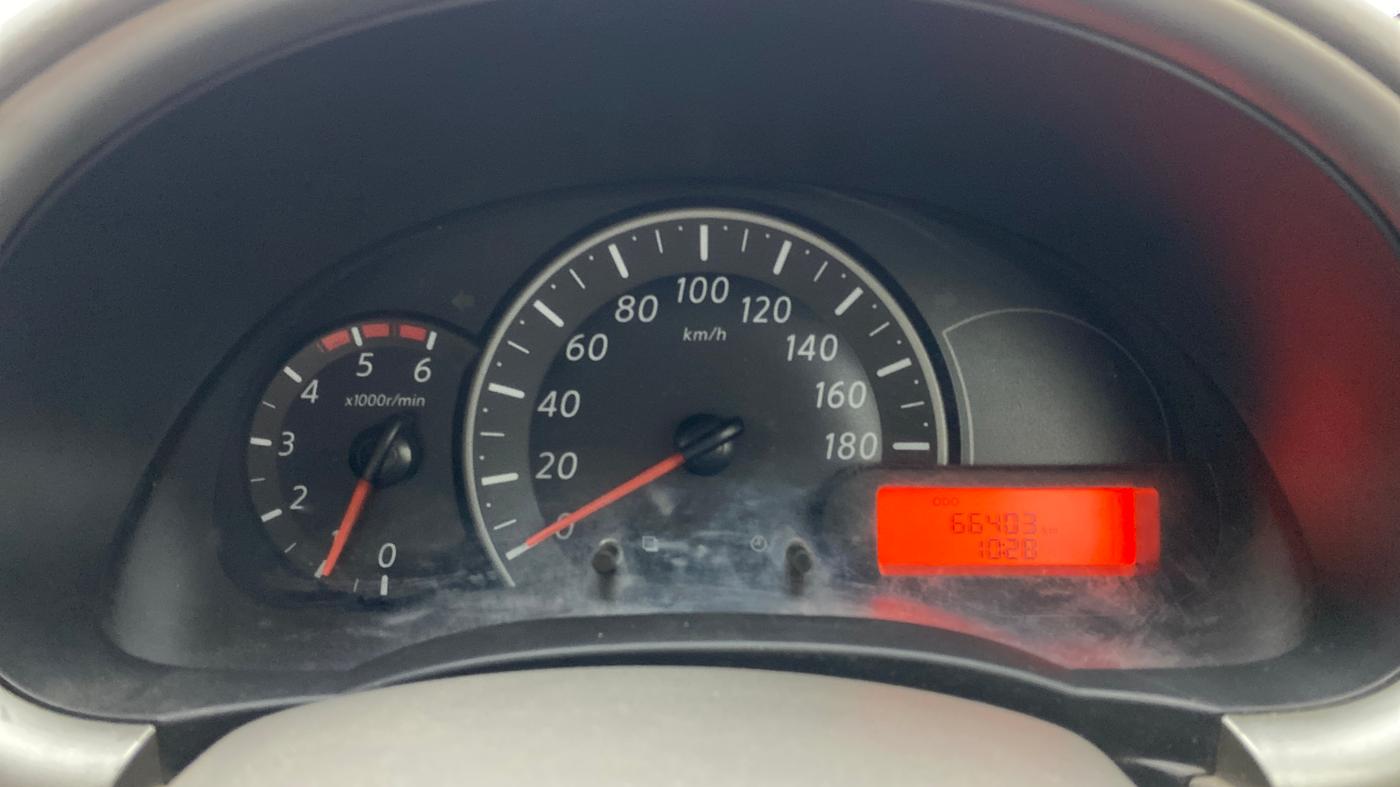 2015 Renault Pulse RXL DIESEL, Diesel, Manual, 66,402 km, Odometer Image