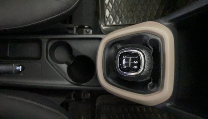 2013 Hyundai Grand i10 SPORTZ 1.2 KAPPA VTVT, Petrol, Manual, 28,268 km, Gear Lever