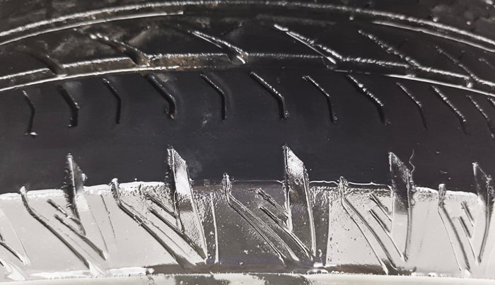 2023 Tata Safari XZA PLUS O 6STR, Diesel, Automatic, 33,899 km, Left Rear Tyre Tread