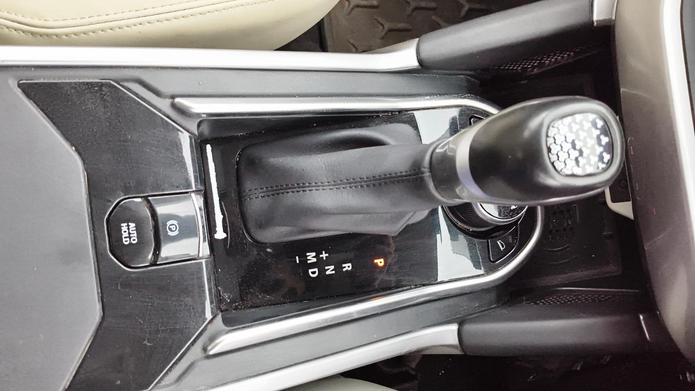 2023 Tata Safari XZA PLUS O 6STR, Diesel, Automatic, 33,956 km, Gear Lever