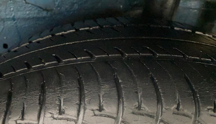 2015 Maruti Celerio ZXI AMT, Petrol, Automatic, 41,783 km, Left Rear Tyre Tread